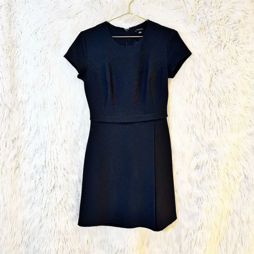 Ann Taylor Women's Size 2 Navy Blue Sheath Knee Length Dress